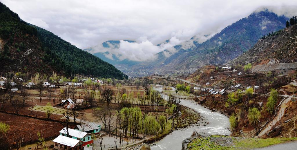 Hotel Sadaf Srinagar  Luaran gambar