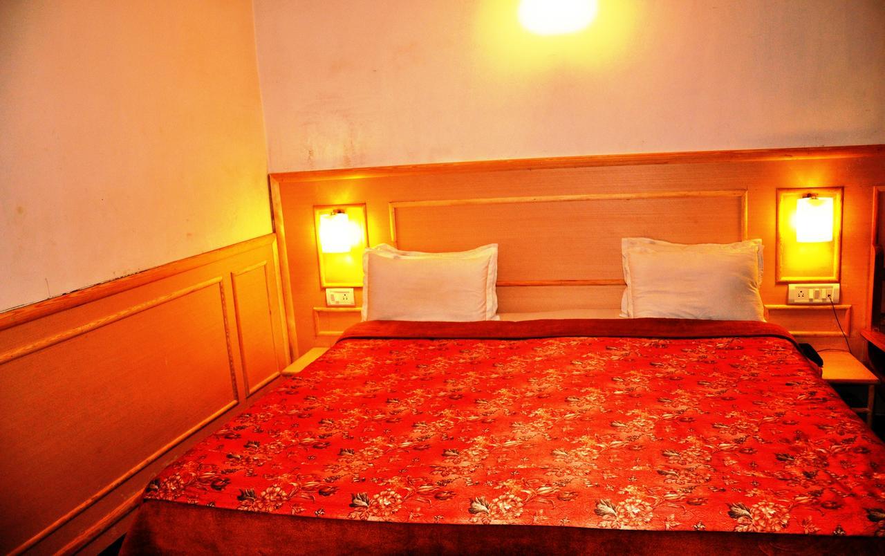 Hotel Sadaf Srinagar  Luaran gambar